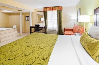 Best Western Plus Addison:Dallas Hotel 9