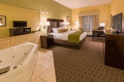 Best Western Plus Duncanville Dallas