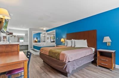 hotels with jacuzzi in room virginia beach