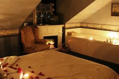 Elk Forge Bed & Breakfast Inn jacuzzi