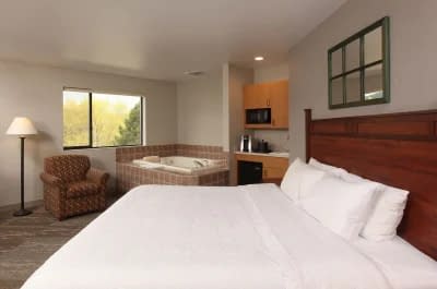 Hampton Inn Kalispell jacuzzi