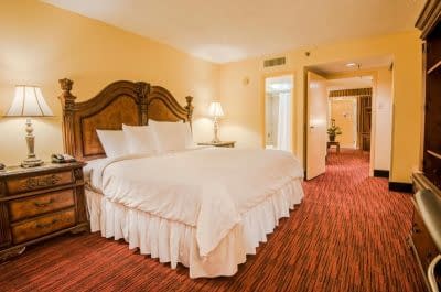 MCM Elegante Hotel and Suites – Dallas