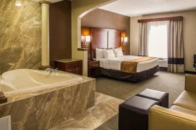 Quality Suites NYC Gateway