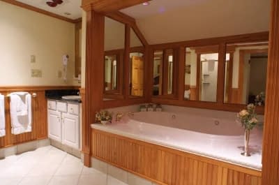 The Wentworth jacuzzi